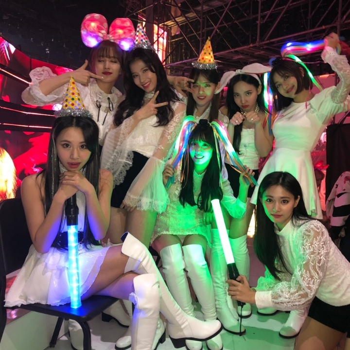 사나 생일 챙겨준 트와이스 멤버들.jpg | 인스티즈