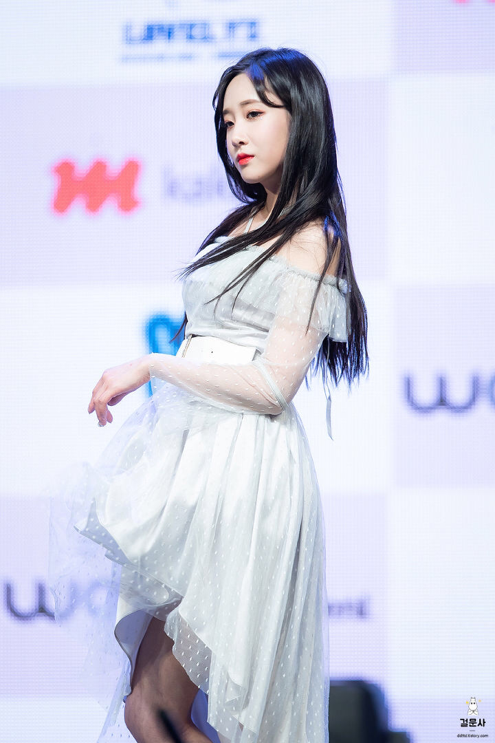 [러블리즈] 당 떨어지는 기분이라서 지애 | 인스티즈