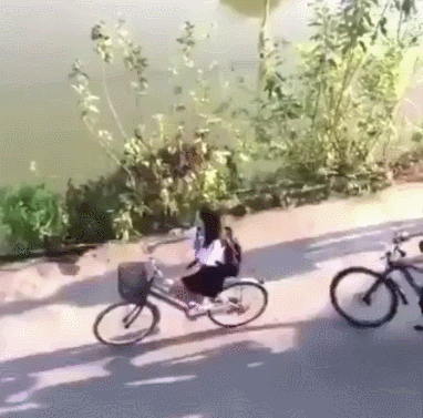 페이크에 걸린 남자.gif | 인스티즈