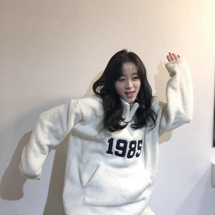오늘자 에이프릴 이진솔 인스타 | 인스티즈