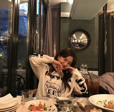 트와이스 채영이가 찍어줬다는 예리 사진 | 인스티즈