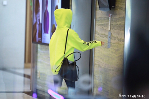 에이핑크 정은지 후드.jpg | 인스티즈