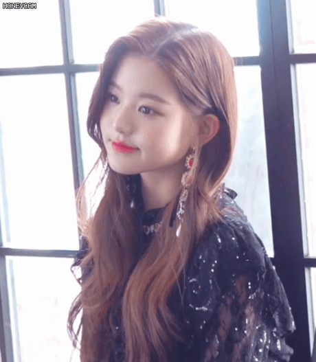 아이즈원) 막내즈 v앱 장원영 움짤 | 인스티즈