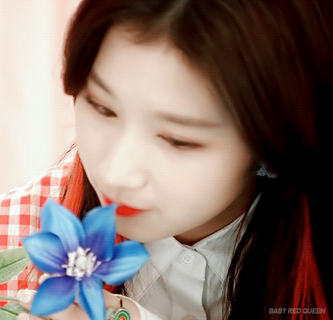 끼부리는 사나.gif | 인스티즈