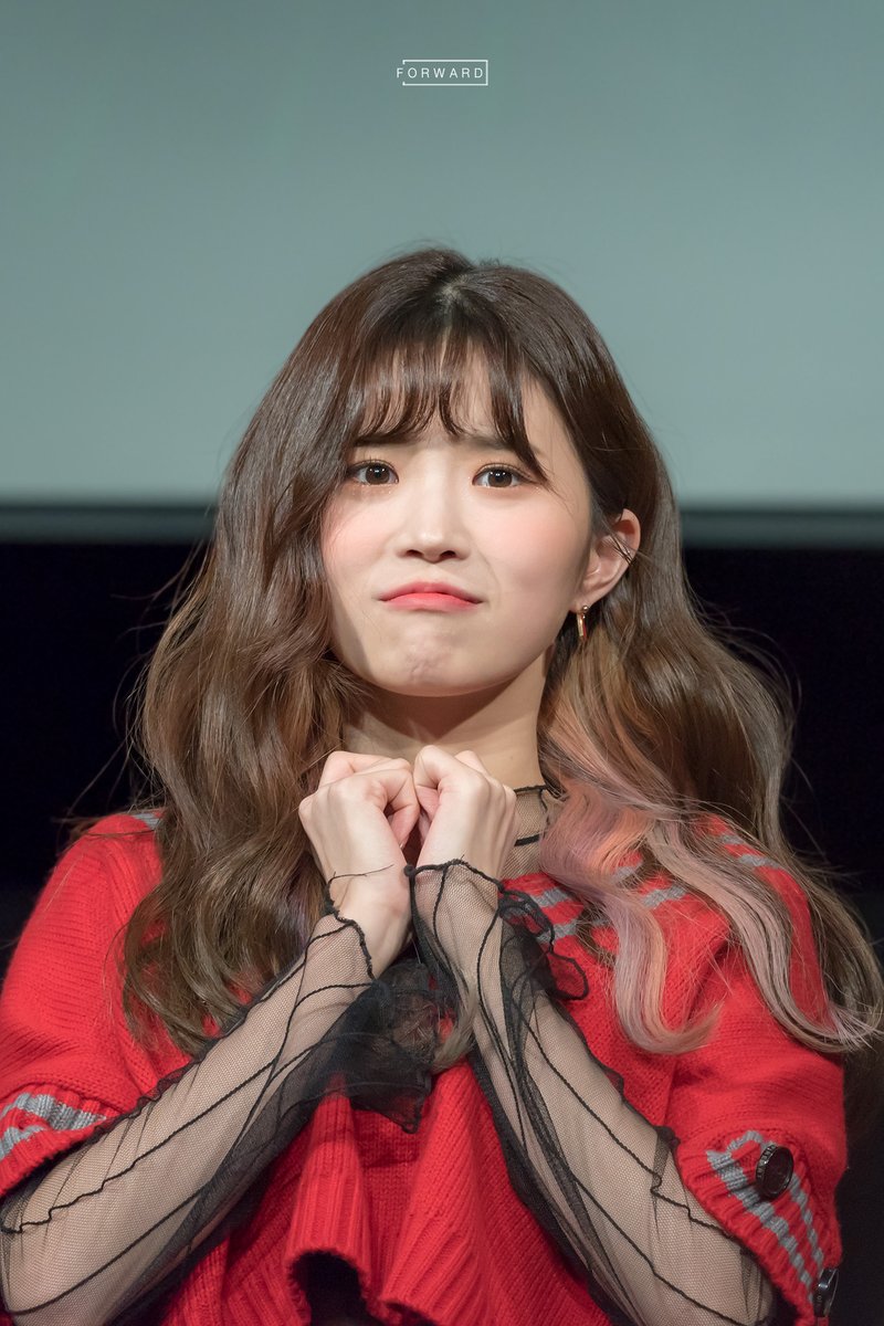 데뷔 300일기념 프로미스나인 송하영 | 인스티즈