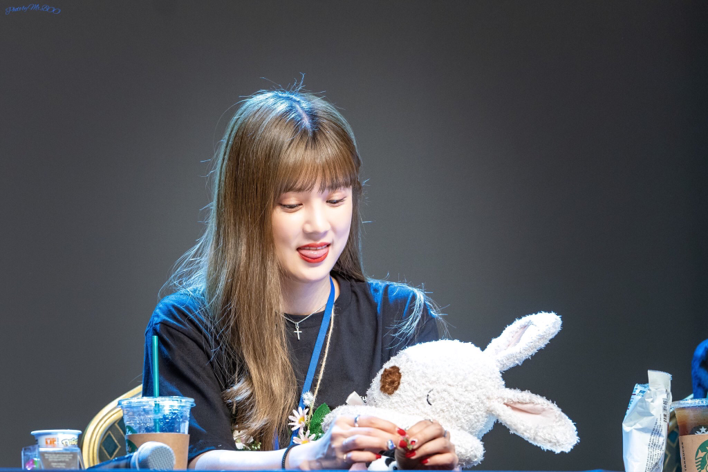 [에이핑크] 아침 사이에 비가 내려서 박초롱 | 인스티즈