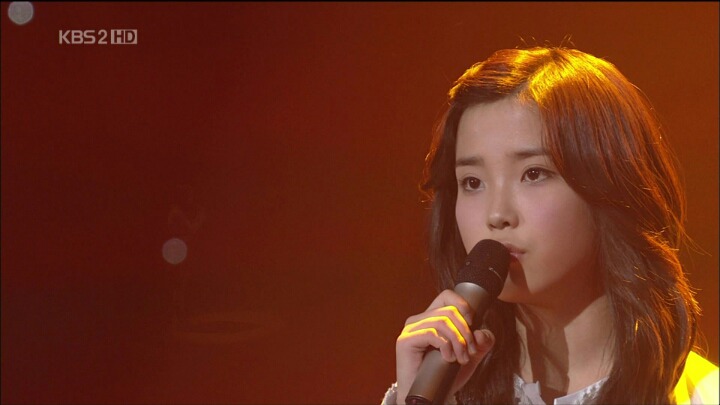 딱 10년 전 아이유 | 인스티즈