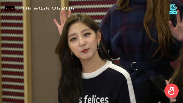 러블리즈 데뷔 4주년으로 V앱이 끝나서 캡쳐짤 | 인스티즈