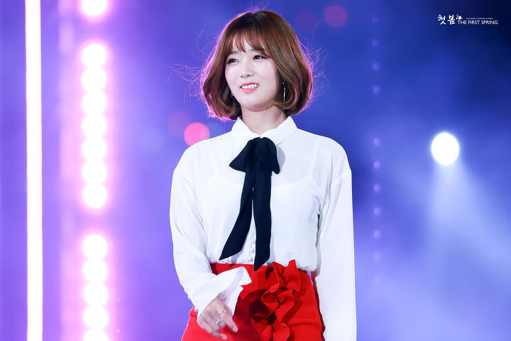 2년 전 에이핑크 윤보미.jpgif | 인스티즈