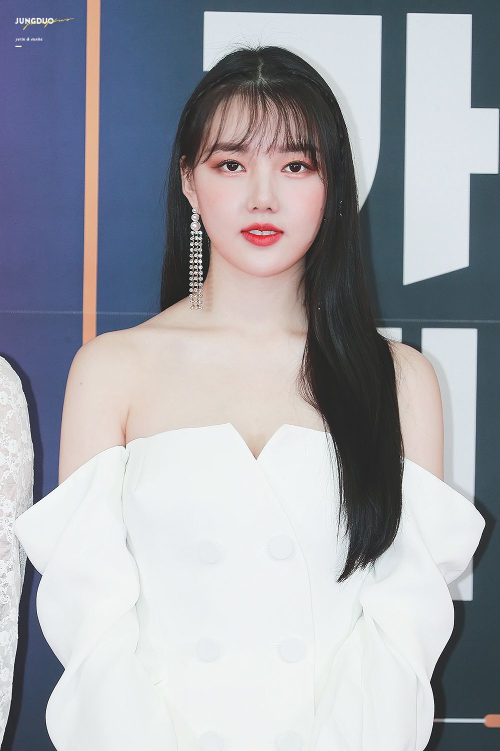 앞구르기 하고 보니까 은근히 미인인 듯한 여자친구 예린이.jpgif | 인스티즈