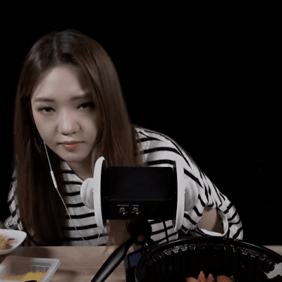 프로미스나인 지선이의 ASMR 분식이팅사운드.GIF | 인스티즈