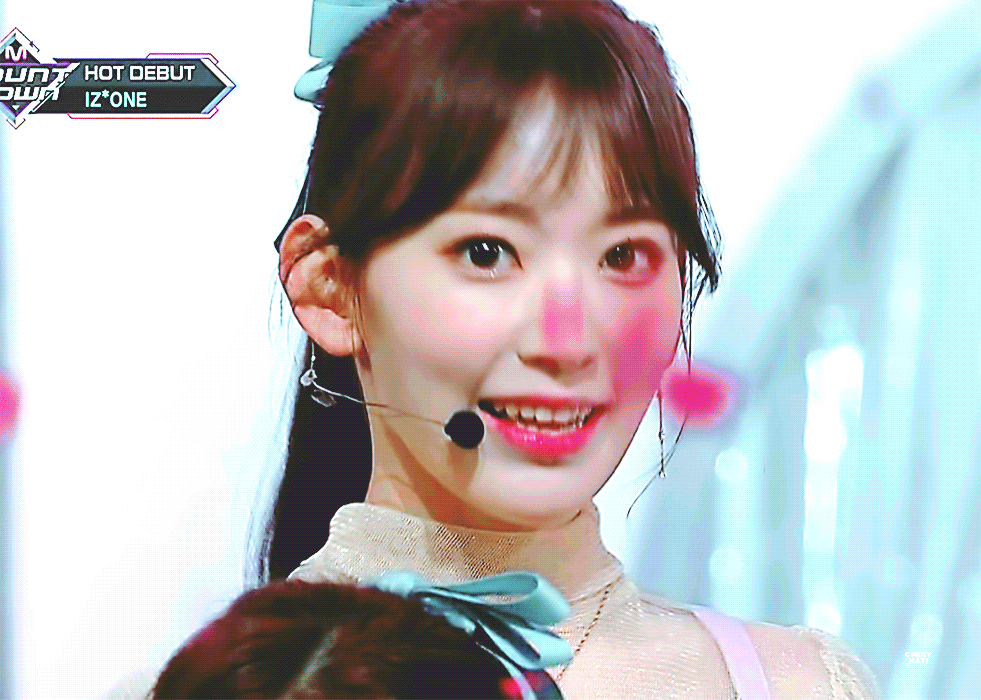 포니테일이 잘어울리는 아이즈원 사쿠라.jpg | 인스티즈
