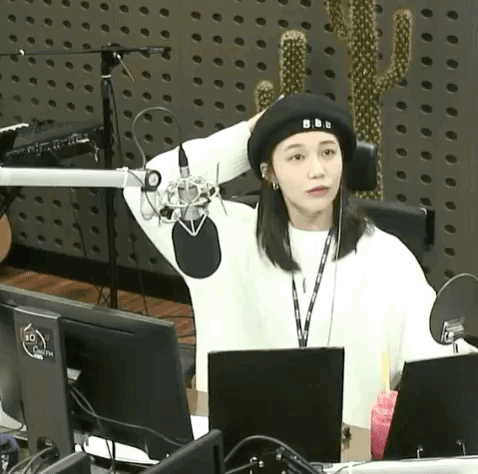 베레모를 쓴 에이핑크 정은지.jpgif | 인스티즈
