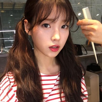 아이유 무대뒤 여친짤 대방출.jpg | 인스티즈