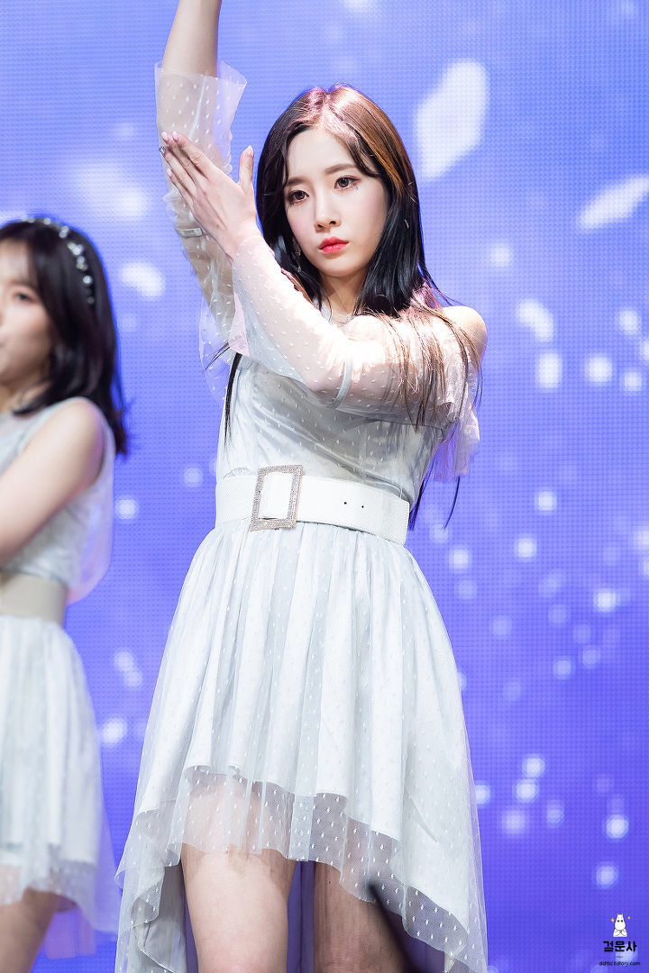 [러블리즈] 당 떨어지는 기분이라서 지애 | 인스티즈