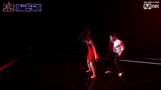 러블리즈 옛날 스킨 착용한 류수정.gif | 인스티즈