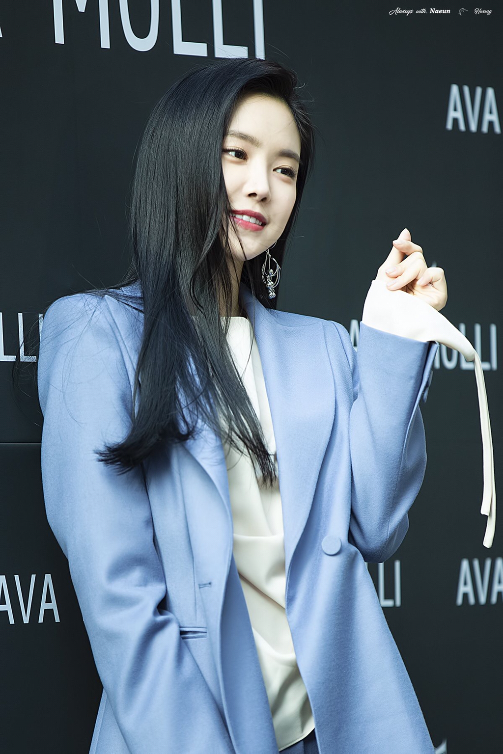 [에이핑크] 갑자기 맘스터치가 땡겨서 나은이 | 인스티즈