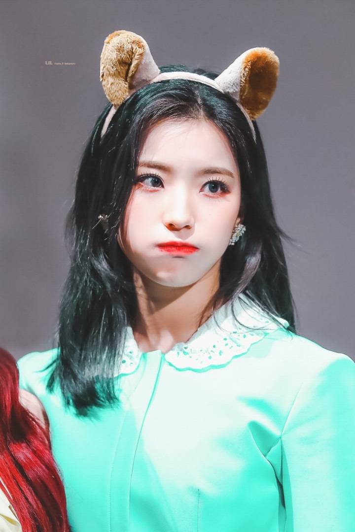 자기 전에 모두들 굿나잇하시라는 의미로 이새롬 사진.jpgif | 인스티즈