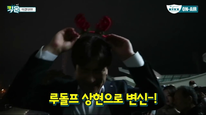 코스프레(?)하는 감독.jpg | 인스티즈