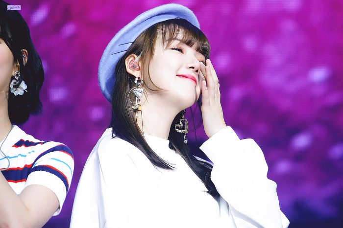 주말 아침을 여는 여자친구 예린이.jpgif | 인스티즈