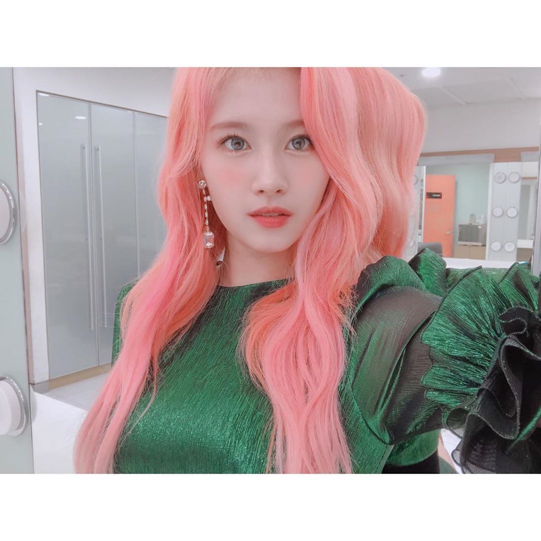 사진 대방출중인 트와이스 사나 인스타그램 | 인스티즈