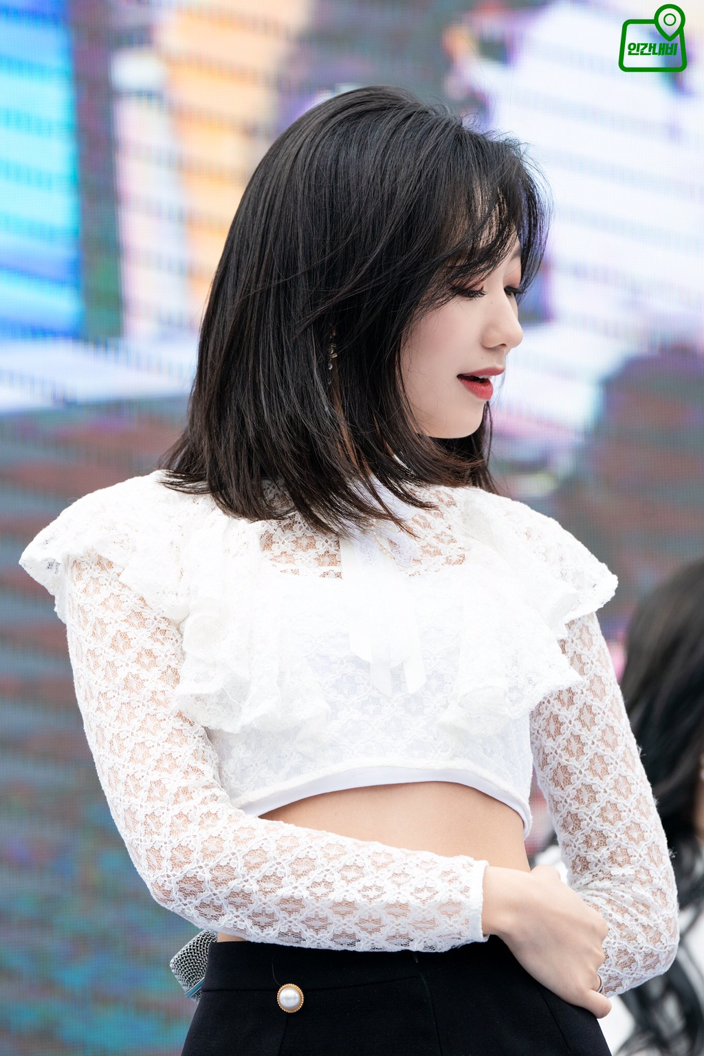 [러블리즈] 독일사는 친구에게 선물을 받아서 수정이 | 인스티즈