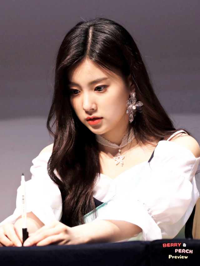 아이즈원) 내가 좋아하는 강혜원 | 인스티즈