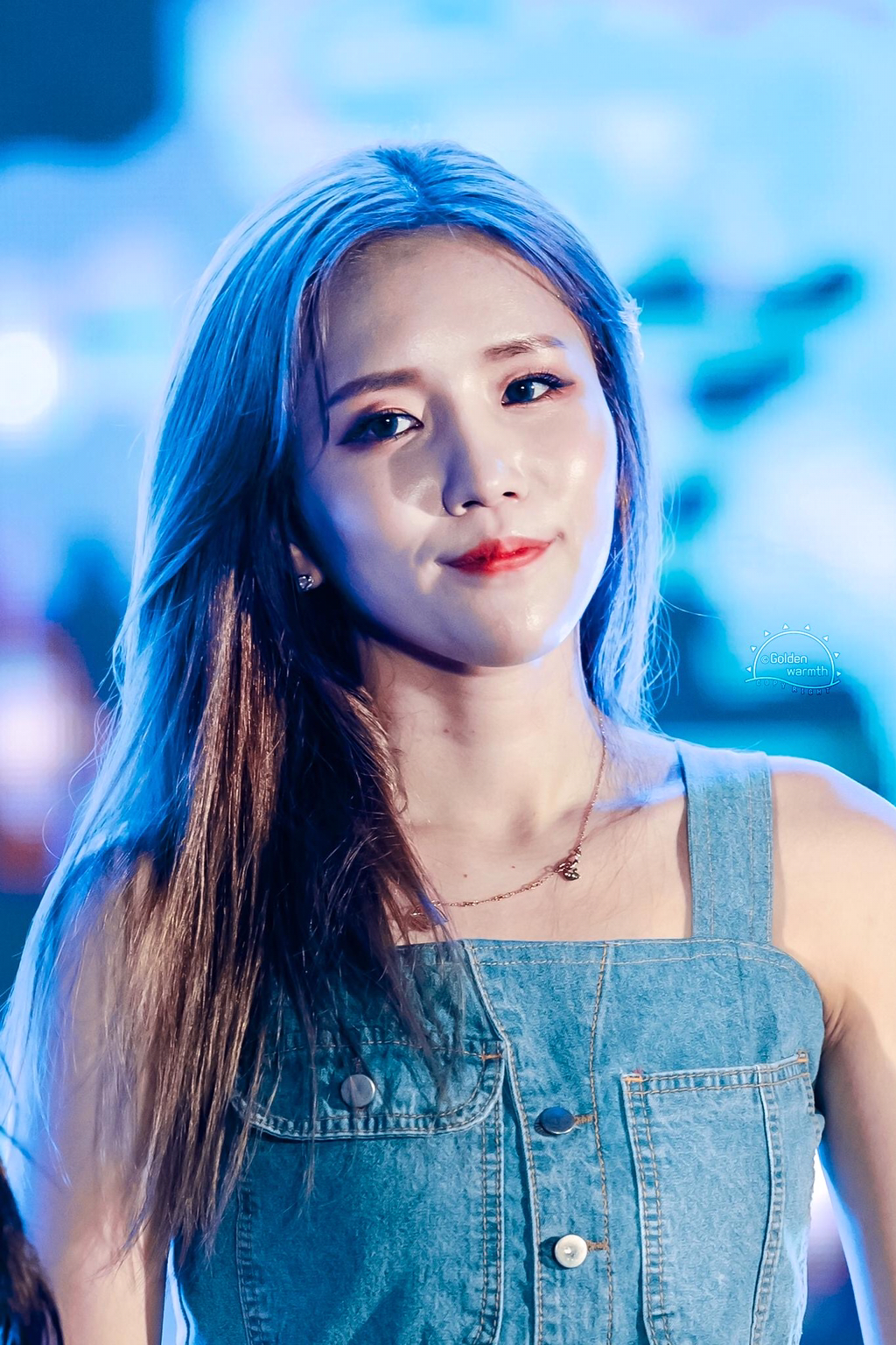 [러블리즈] 출근길에 본 은행나무가 이뻐서 명은이 | 인스티즈