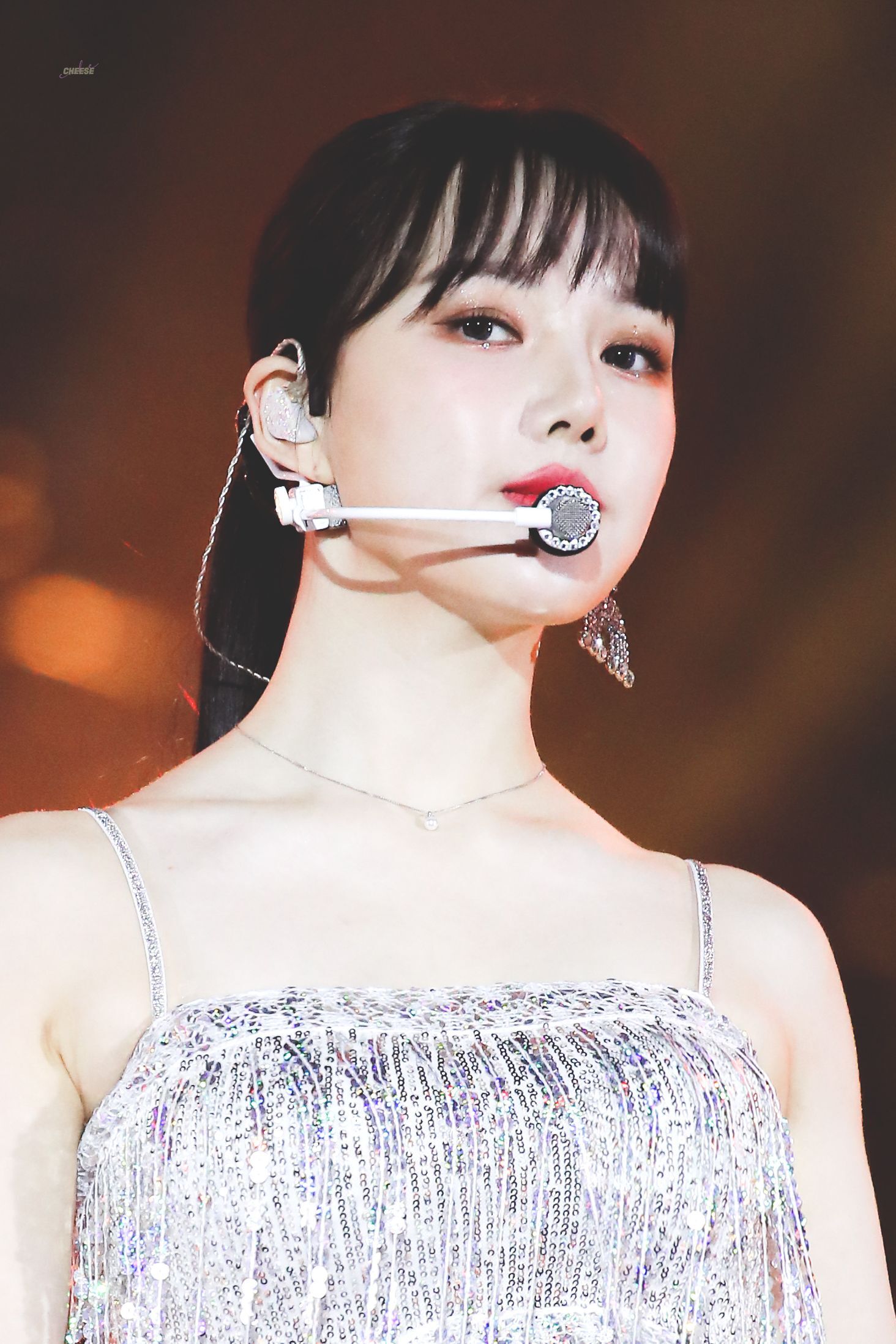 앞구르기 하고 보니까 은근히 미인인 듯한 여자친구 예린이.jpgif | 인스티즈