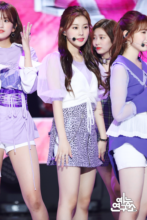 아이즈원) 여러분들은 보라색을 보면 무엇이 떠오르시나요? | 인스티즈