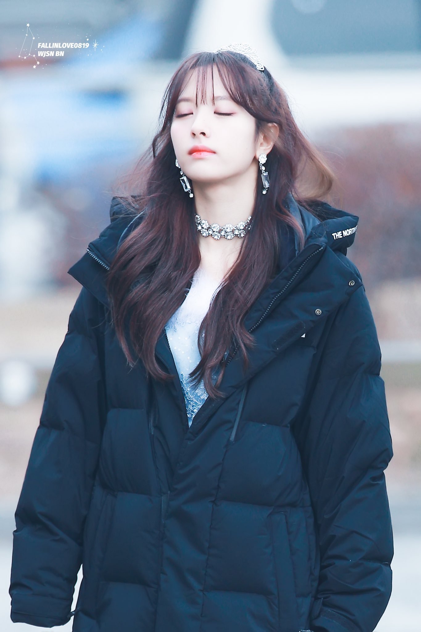 반묶음머리가 찰떡같이 어울리는 우주소녀 보나.jpg | 인스티즈