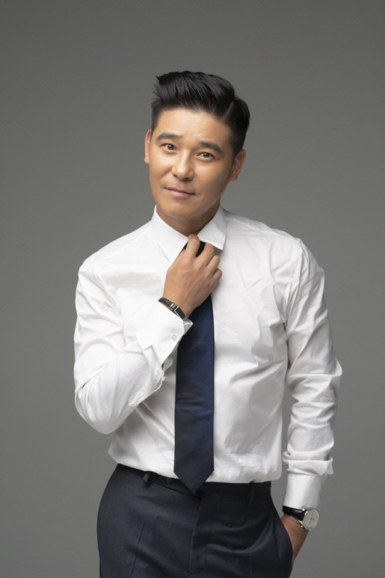 [세기의대결] 트리플 멀티 남자 엔터테이너 중 최고는? | 인스티즈