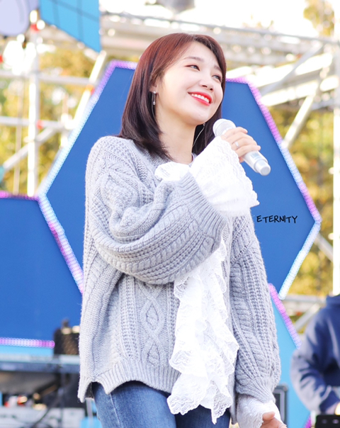 많은 팬들이 앞머리 있는 모습을 좋아하는 에이핑크 정은지.jpg | 인스티즈