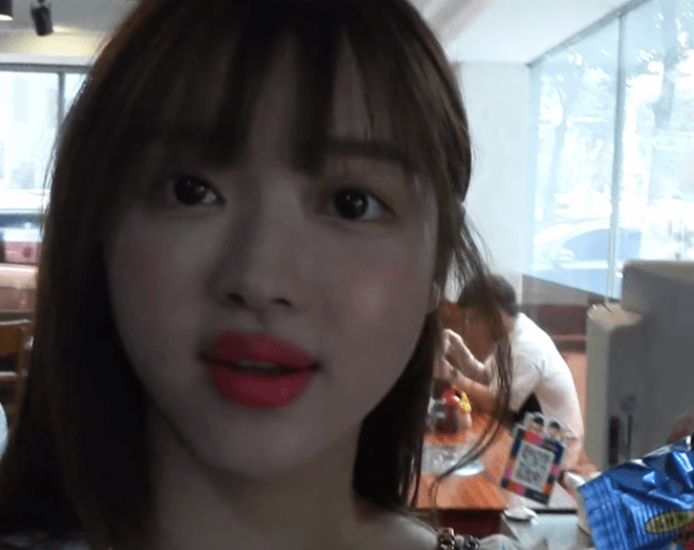 국밥 먹는 유시아.gif | 인스티즈