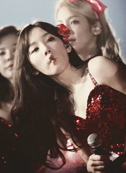 스마트폰이 생긴 12년 이래로 모아왔던 소녀시대 태연 사진 1 .jpg | 인스티즈