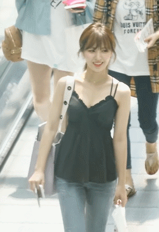 순정만화 속 같은 비주얼로 우리 모두가 웬디에게 사랑에 빠졌던 그 날 | 인스티즈