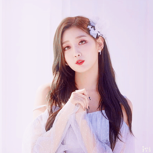 [러블리즈] 오늘 생일파티에 갈 예정이라 예인이 | 인스티즈