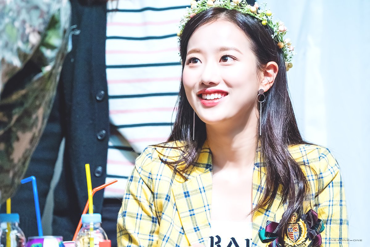 화관쓴 에이프릴 나은이.jpg | 인스티즈
