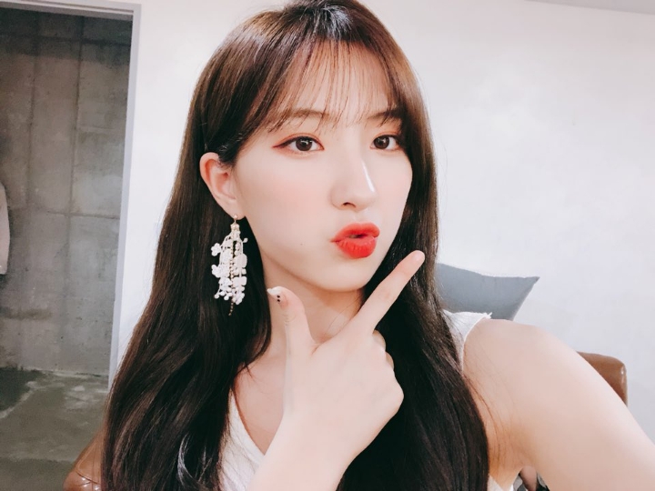 우주소녀 은서 금발 vs 흑발.jpgif | 인스티즈