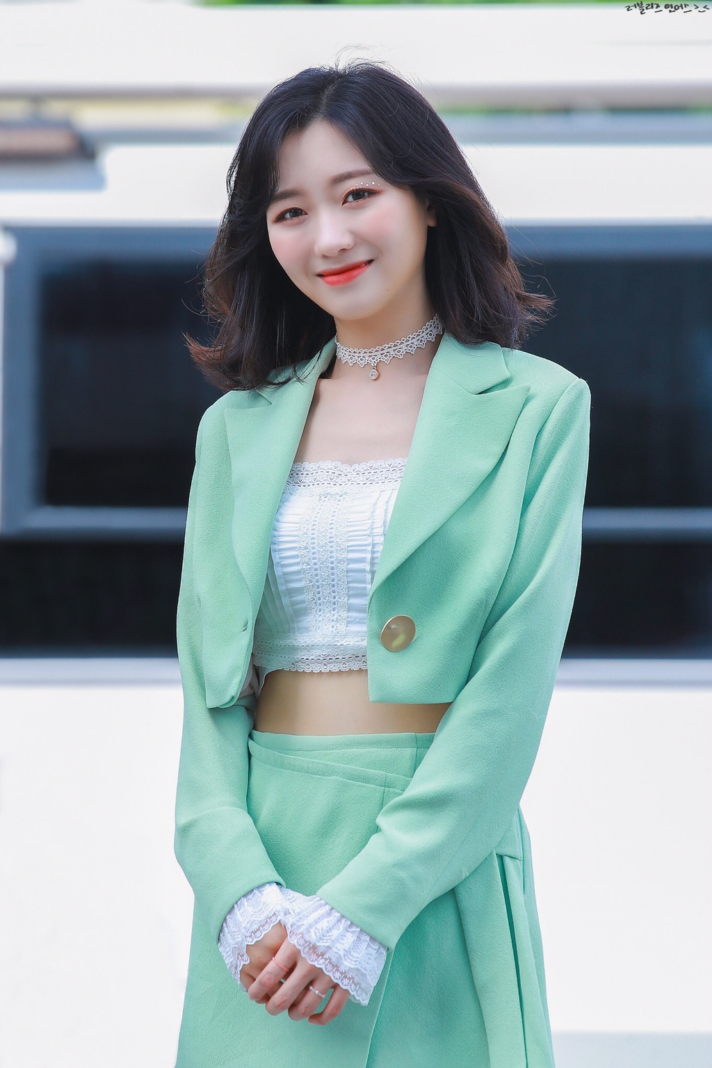 [러블리즈] 알라딘을 보고와서 수정이 | 인스티즈