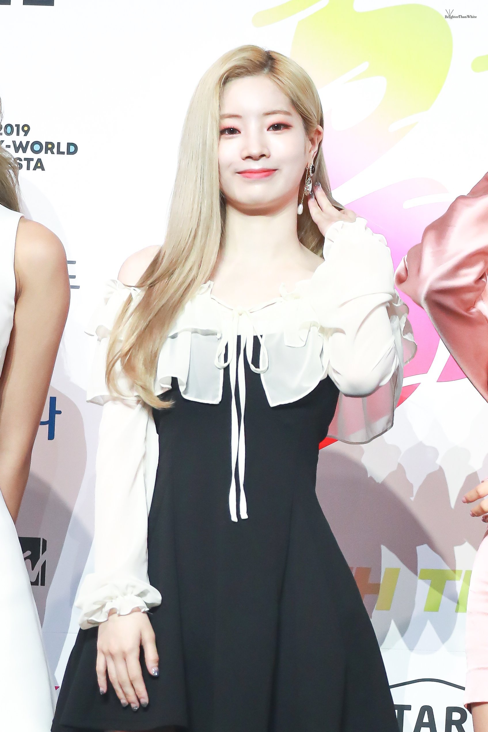 금발머리 다현이.jpg | 인스티즈