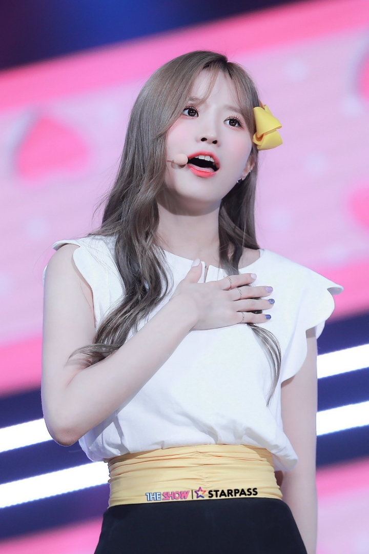 참 귀여운데 속은 단단해뵈는 여자 송하영.jpgif | 인스티즈