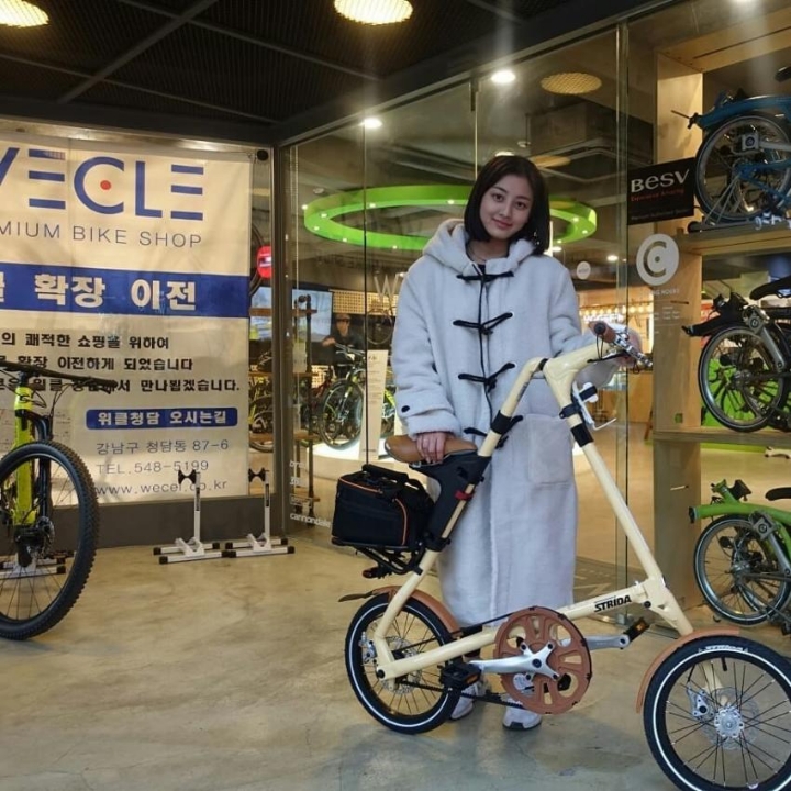 자전거 사러간 트와이스 지효 ㄷㄷㄷ | 인스티즈