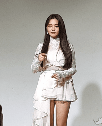 프로미스나인 소중히간직해 포토타임 지원 지선 지헌.GIF | 인스티즈