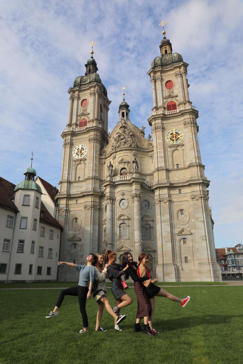 스위스 여행 중 레드벨벳 멤버들 중 제일 행복해 보이는 웬디.jpg | 인스티즈