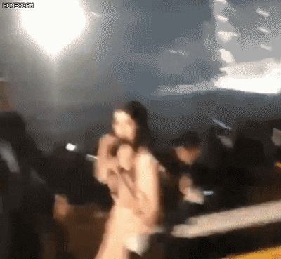 자꾸 길을 잃는 아이유.gif | 인스티즈