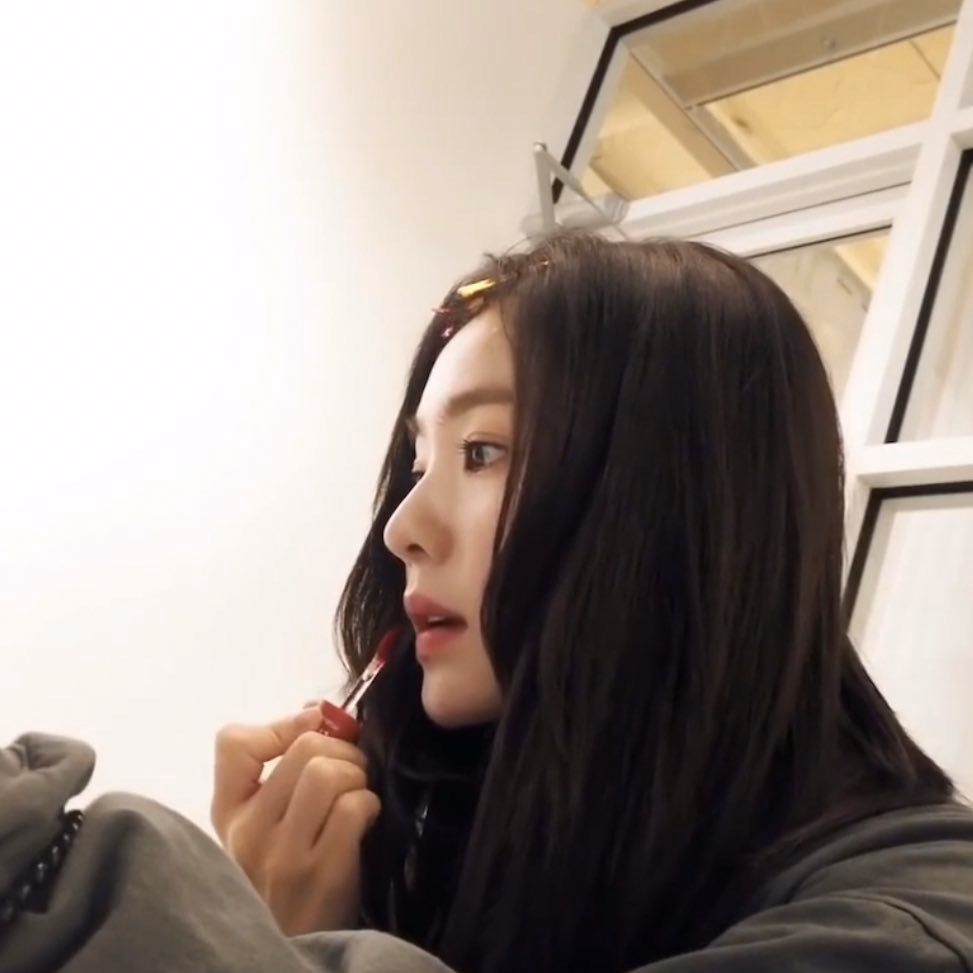색다른 분위기의 저화질 레드벨벳 아이린들.jpg | 인스티즈