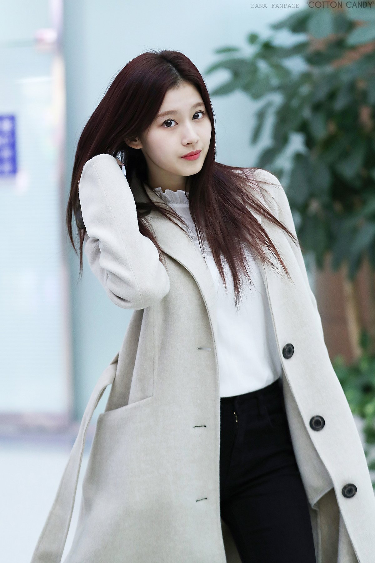 오늘 생일을 맞은 트와이스 사나.jpg | 인스티즈