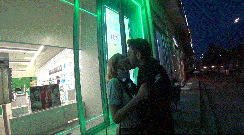 러시아에서 처음만난 누나들과 키스하는 유튜버 | 인스티즈