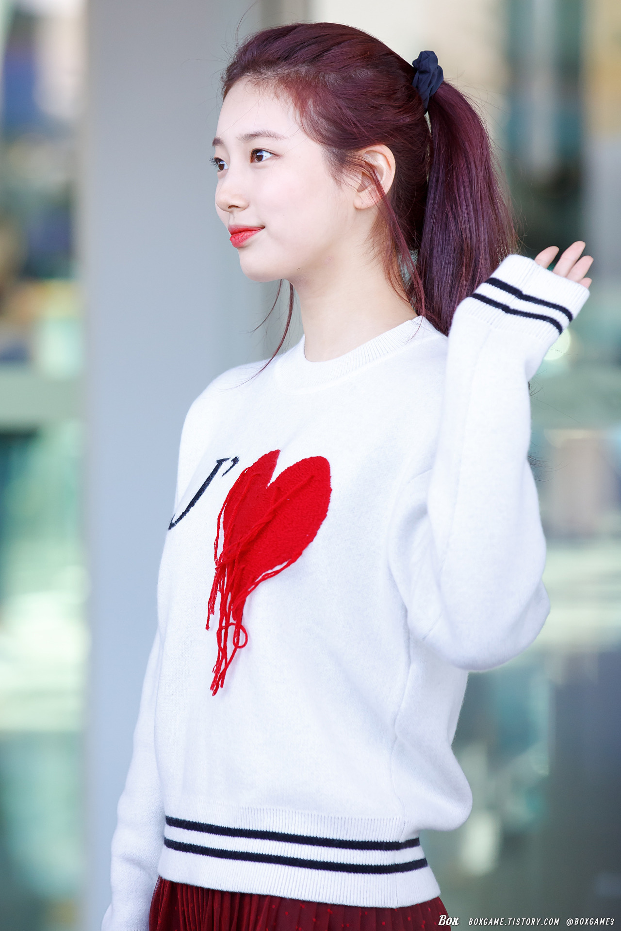 어제 인천공항 포니테일 수지.jpg | 인스티즈